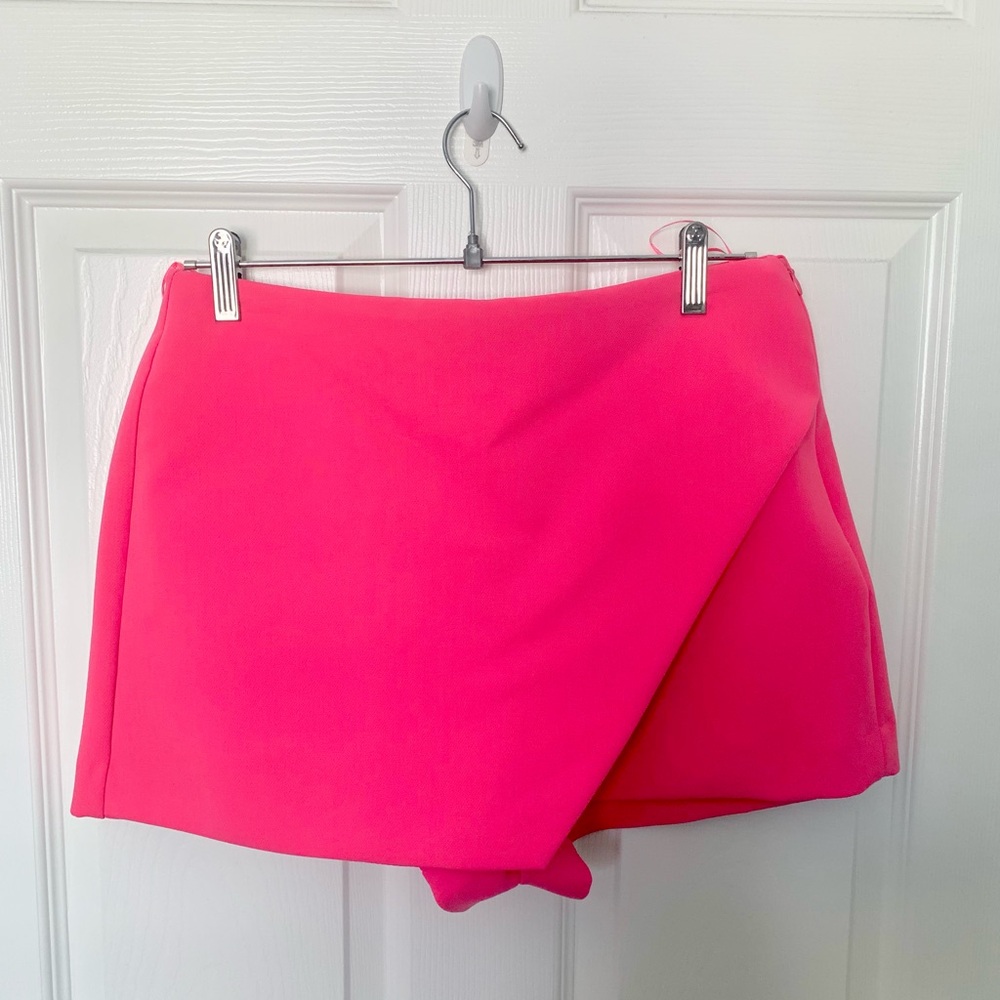 ZARA Hot Pink Skort